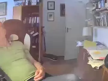 HopeHeaven – webcam model profile photo Image 7