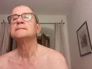 HopeHeaven – webcam model profile photo Image 9