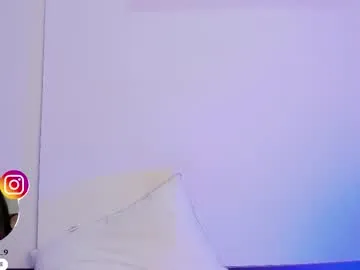 YoungSquad – webcam model profile photo Image 10