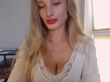 sigmasian – webcam model profile photo Image 5