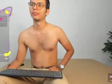 sigmasian – webcam model profile photo Image 10