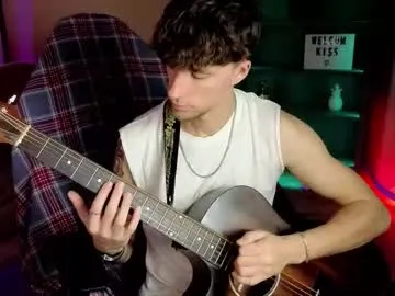 cumband – webcam model profile photo Image 3