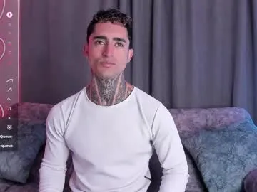 Donovan_Desmond – webcam model profile photo Image 12