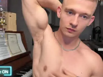 IORio2 – webcam model profile photo Image 10