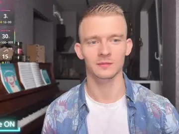 IORio2 – webcam model profile photo Image 16