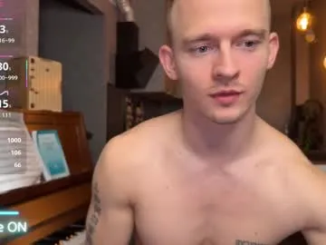 IORio2 – webcam model profile photo Image 19