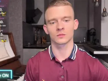 IORio2 – webcam model profile photo Image 9