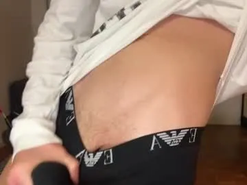 luciancrowe – webcam model profile photo Image 9