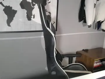 Taanni – webcam model profile photo Image 12