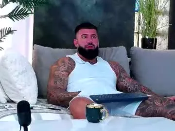 glasses_cat – webcam model profile photo Image 13