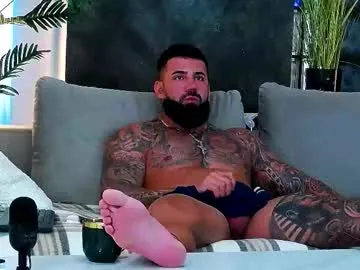 glasses_cat – webcam model profile photo Image 16