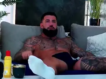 glasses_cat – webcam model profile photo Image 18