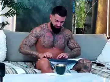 glasses_cat – webcam model profile photo Image 19