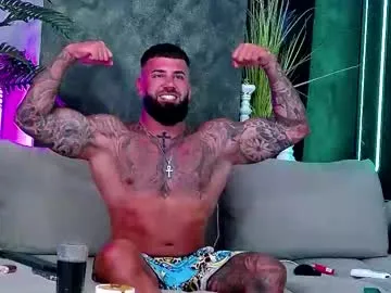 glasses_cat – webcam model profile photo Image 6