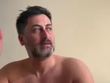 Taanni – webcam model profile photo Image 4