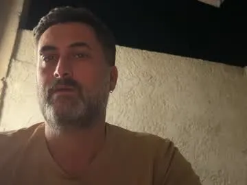 Taanni – webcam model profile photo Image 9