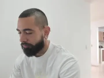 HopeHeaven – webcam model profile photo Image 12