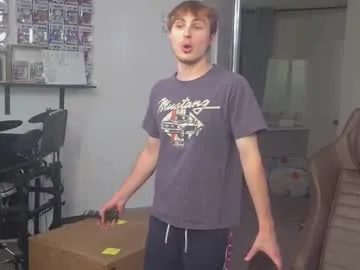 LuckyStar – webcam model profile photo Image 8