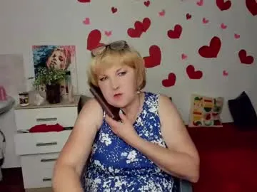 PinkyPai – webcam model profile photo Image 3