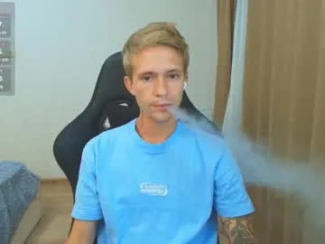 mon1_day – webcam model profile photo Image 7