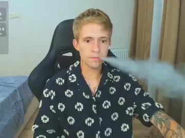 mon1_day – webcam model profile photo Image 8