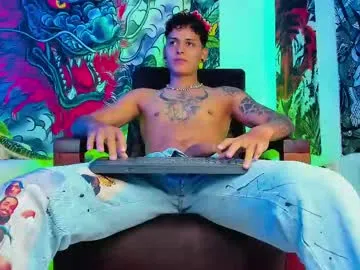 AAASuck – webcam model profile photo Image 14