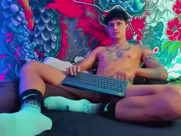 AAASuck – webcam model profile photo Image 4