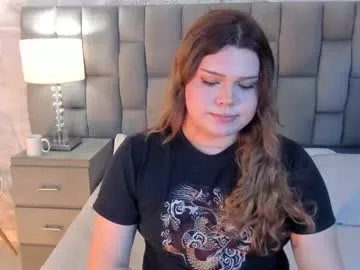 sunsets – webcam model profile photo Image 4