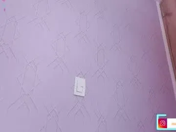 emmaxtemptation – webcam model profile photo Image 9