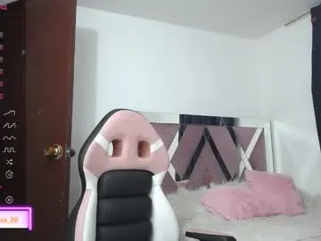 EvieEvans – webcam model profile photo Image 18