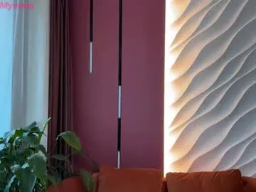 tiffannysins – webcam model profile photo Image 15