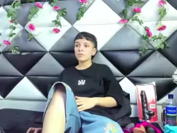 shinyways – webcam model profile photo Image 17