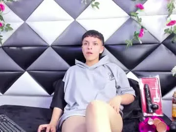 shinyways – webcam model profile photo Image 18