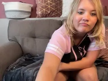 katheasian – webcam model profile photo Image 7