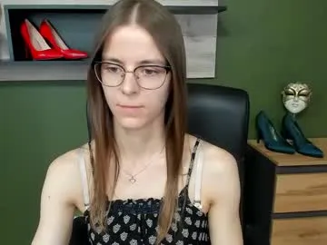 shinyways – webcam model profile photo Image 13