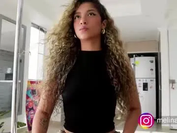 maylin_hornyy19 – webcam model profile photo Image 17