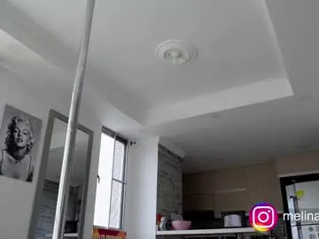 maylin_hornyy19 – webcam model profile photo Image 2