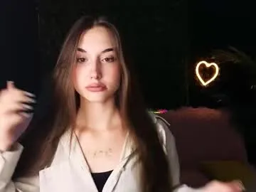 shy_suchka – webcam model profile photo Image 4