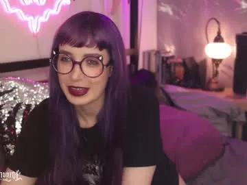 lola_bunny68 – webcam model profile photo Image 2