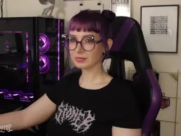 lola_bunny68 – webcam model profile photo Image 3