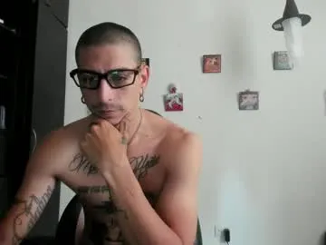 pizza_pa – webcam model profile photo Image 16