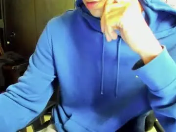 pizza_pa – webcam model profile photo Image 4