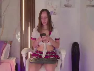 hina_porn – webcam model profile photo Image 2