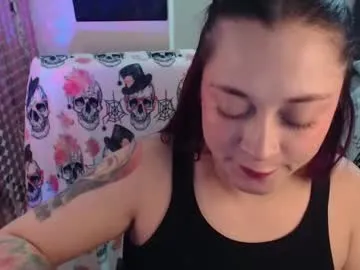 IORio2 – webcam model profile photo Image 14