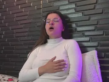 IORio2 – webcam model profile photo Image 14