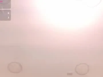 camilatinasscol – webcam model profile photo Image 6