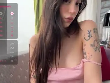 mayumichan13 – webcam model profile photo Image 3