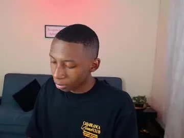 maxdoggy – webcam model profile photo Image 15