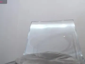 molochnaya000 – webcam model profile photo Image 10