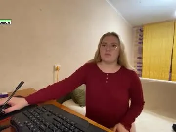 ASUKA-TV – webcam model profile photo Image 11